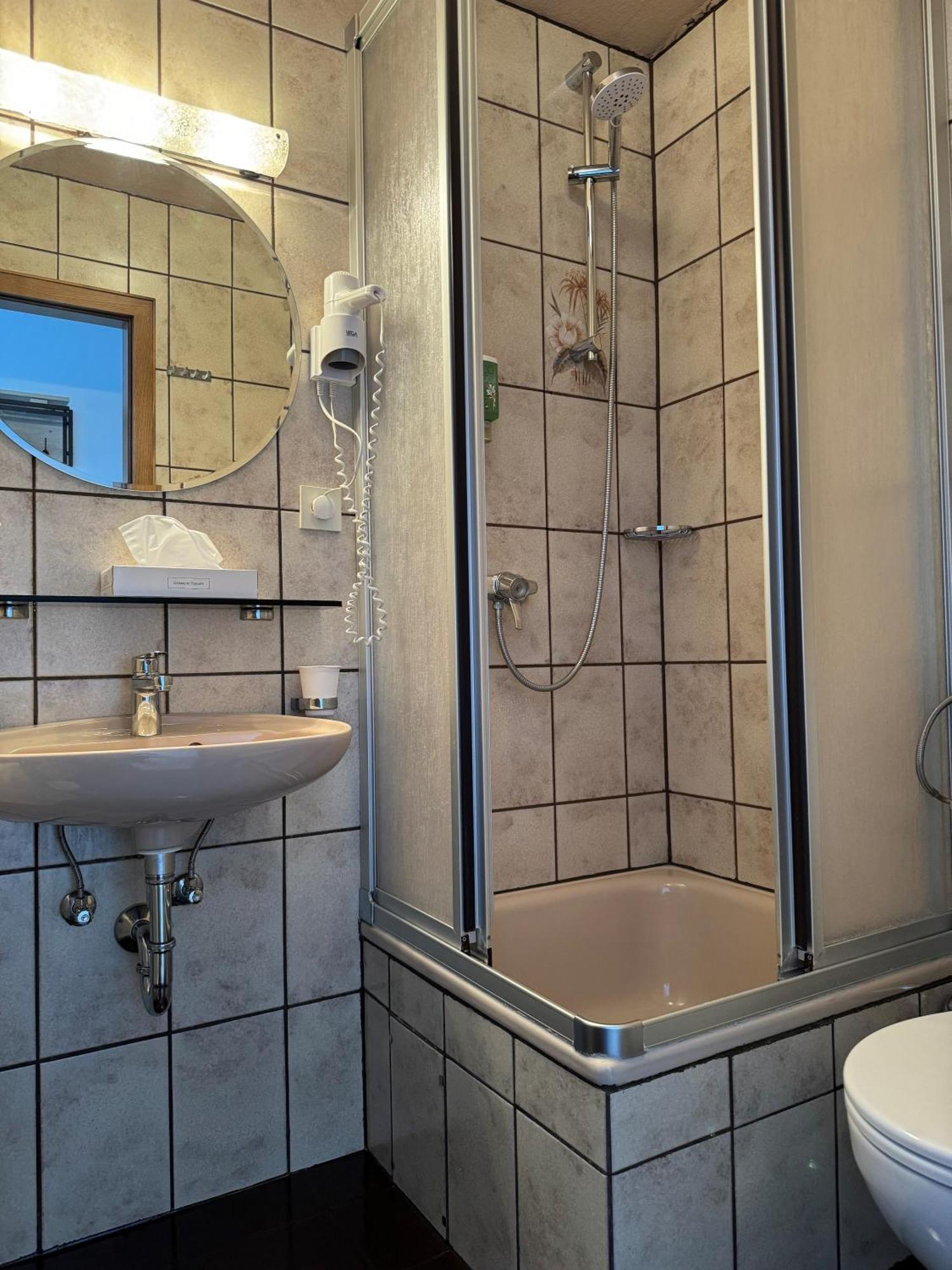 Hotel Zur Muehle イーザーローン エクステリア 写真
